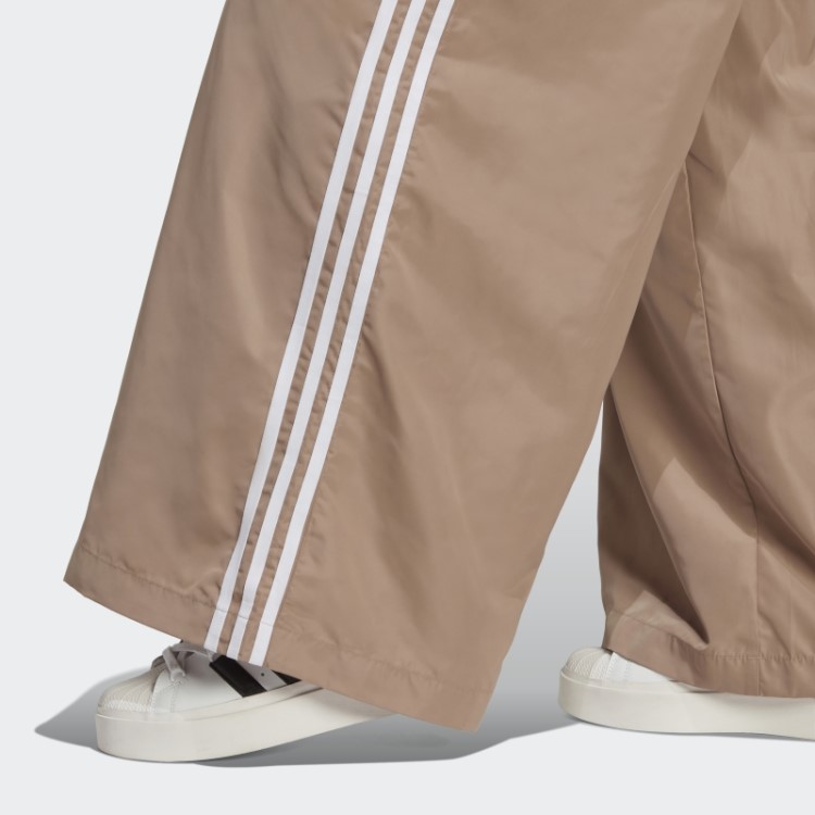 Calça De Moletom Oversized Adidas Chalky Brown