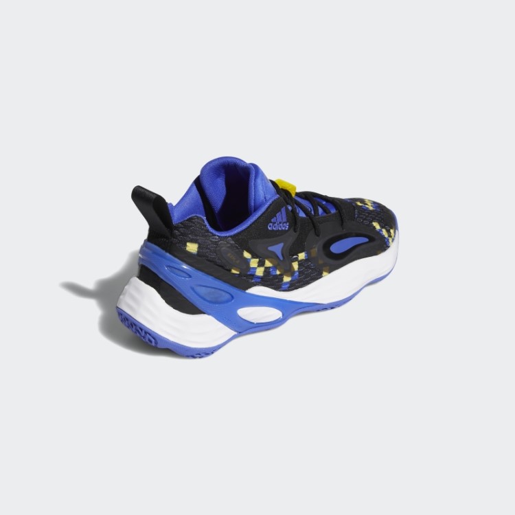Adidas Black Exibe Um Tênis