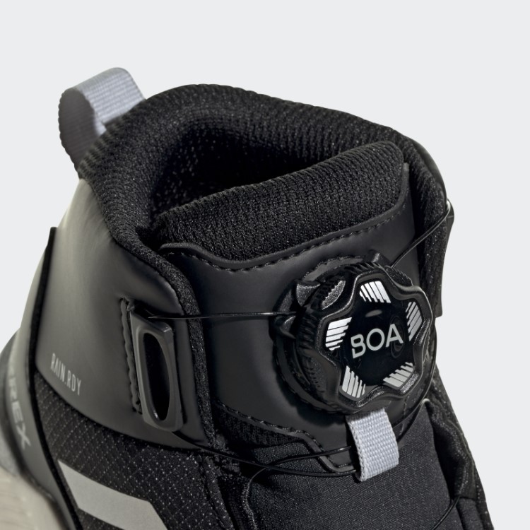 Tênis De Caminhada Preto Adidas Terrex Mid Boa De Inverno