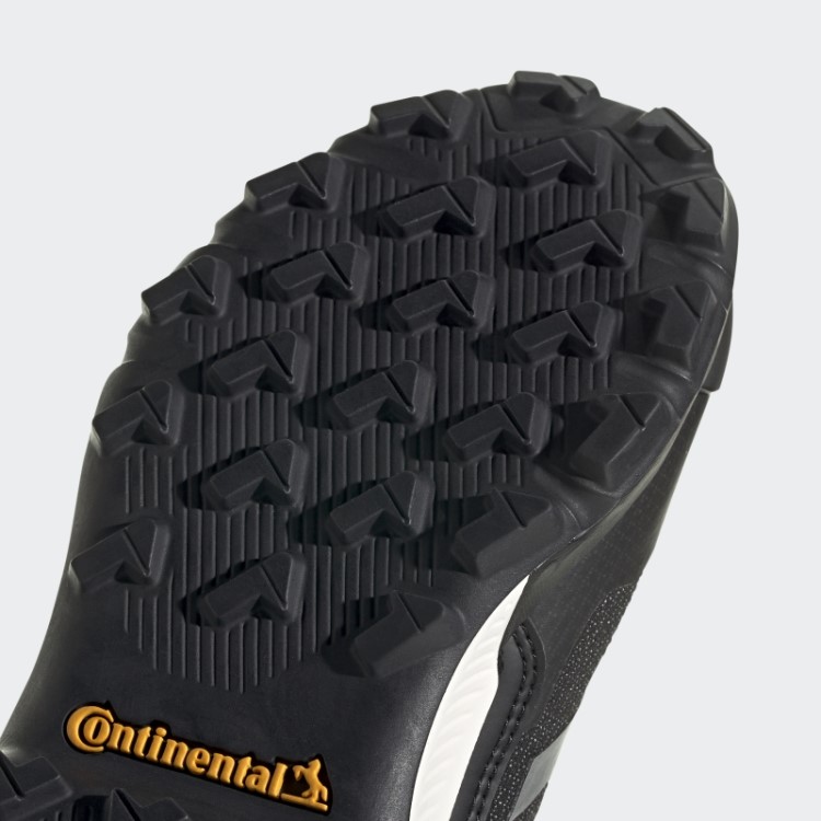 Tênis De Caminhada Preto Adidas Terrex Mid Boa De Inverno