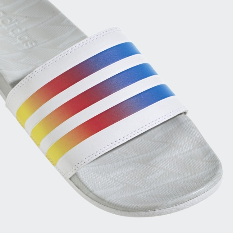 Chinelos De Conforto Adilette Adidas Brilham Em Azul