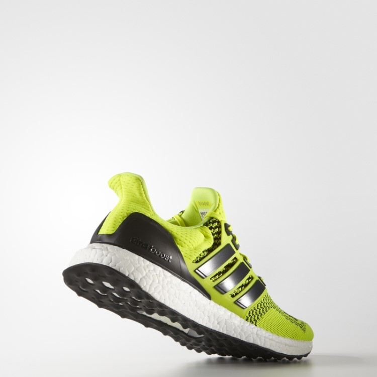 Tênis Ultra Boost Amarelo Adidas
