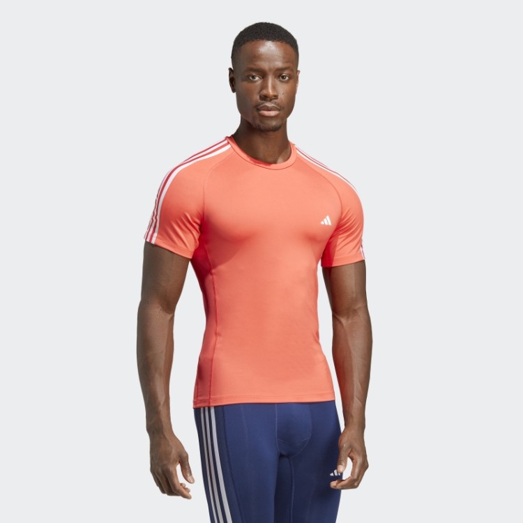 Camiseta De Treino Vermelha Com As Três Listras Techfit Da Adidas