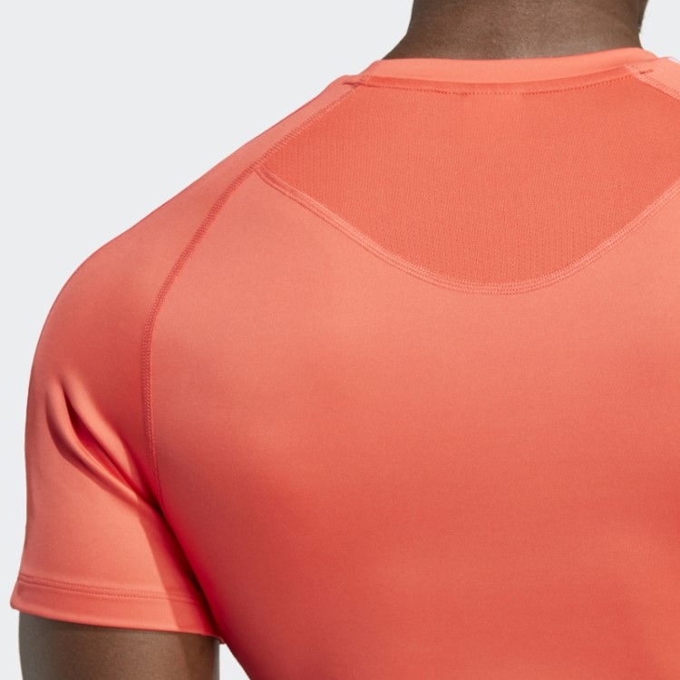 Camiseta De Treino Vermelha Com As Três Listras Techfit Da Adidas