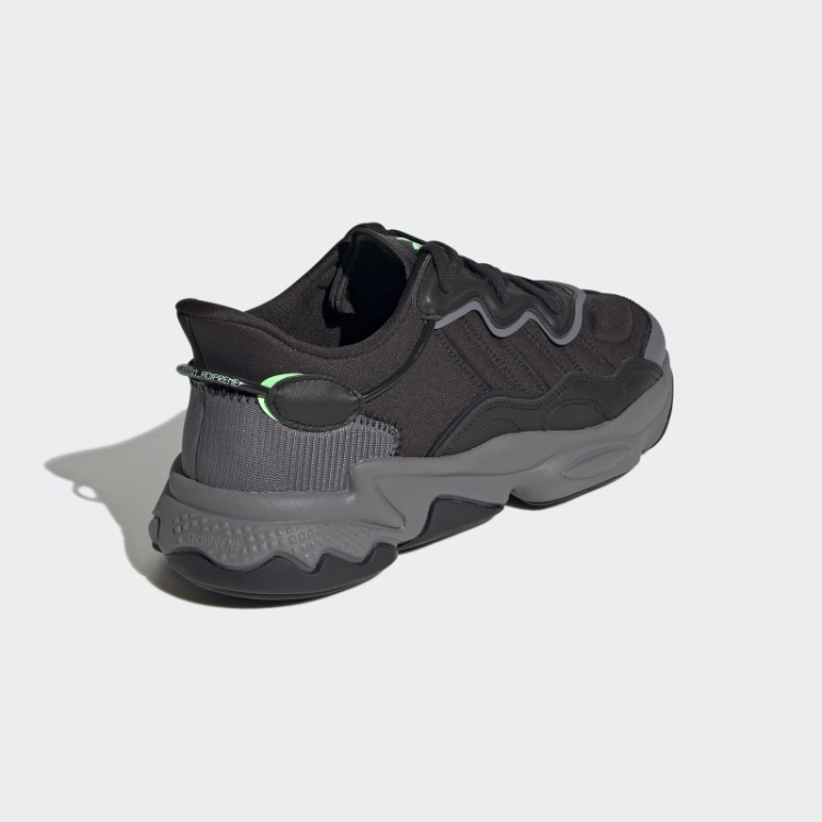 Sapatos Verdes Adidas Ozweego
