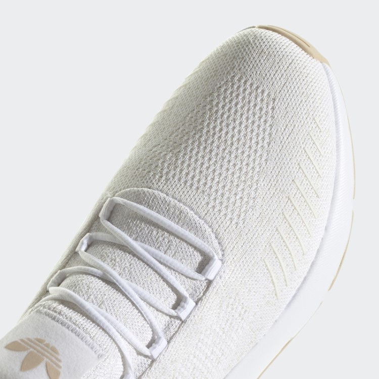 Tênis Adidas Swift Run 22 Bege