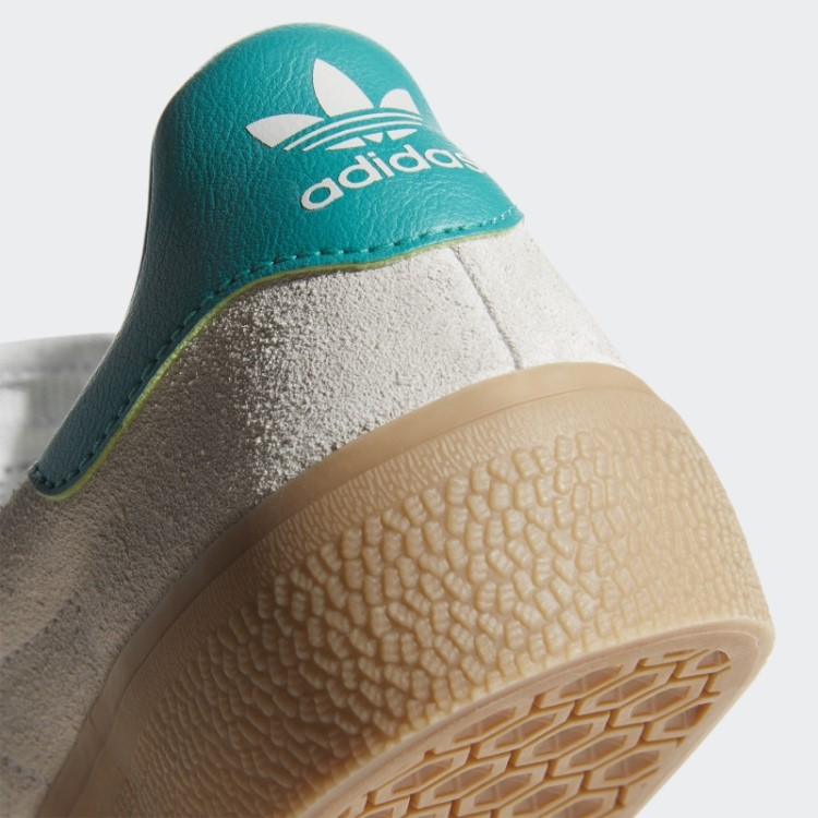 Sapatos Brancos Adidas 3mc