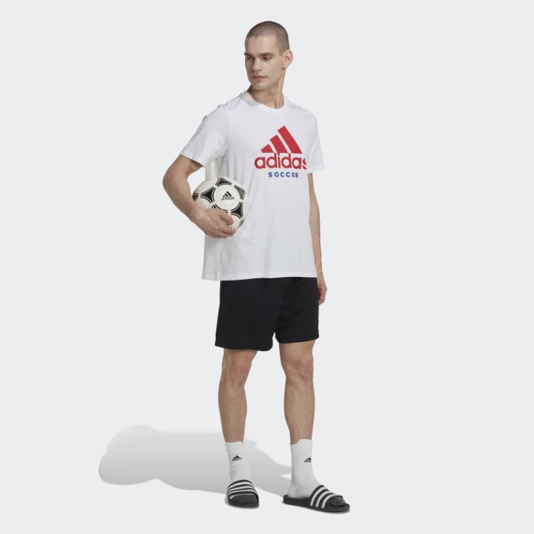 Camiseta Branca Com Logo De Futebol Adidas