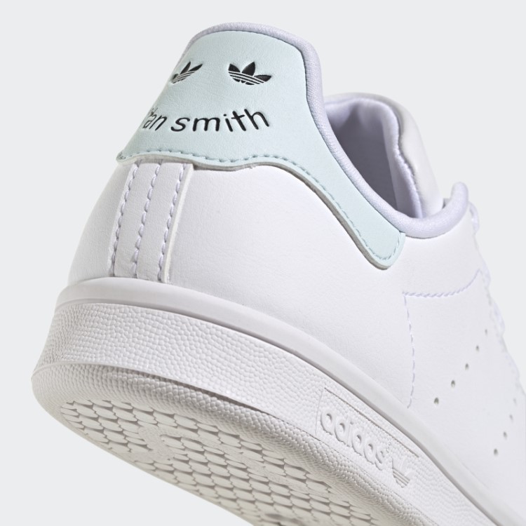 Sapatos Pretos Adidas Stan Smith Elegantes