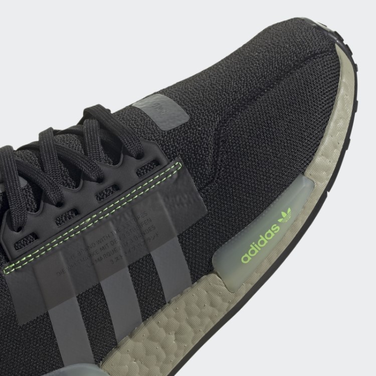 Sapatos Pretos Adidas Nmd-r1 V2