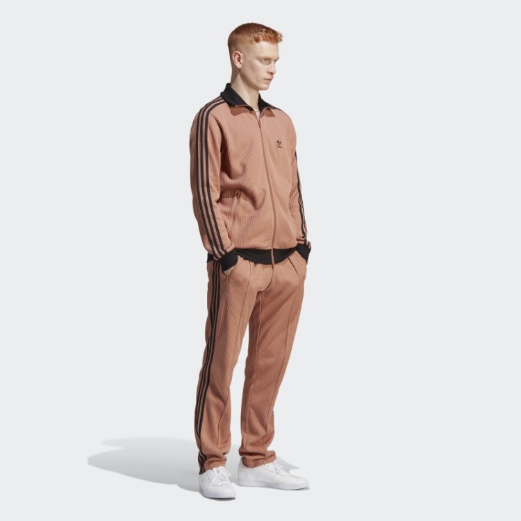 Calça Adidas Adicolor Classics Waffle Beckenbauer Clay