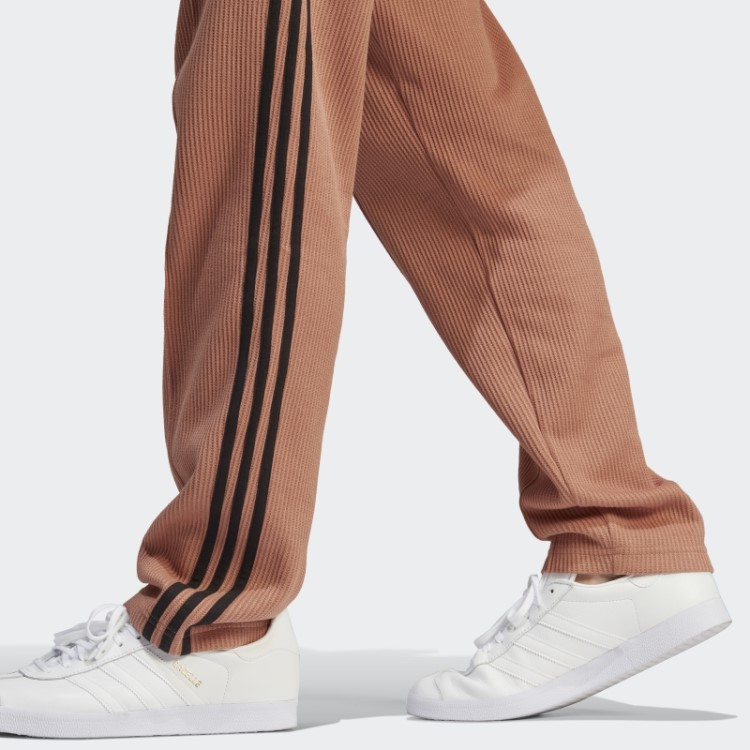 Calça Adidas Adicolor Classics Waffle Beckenbauer Clay