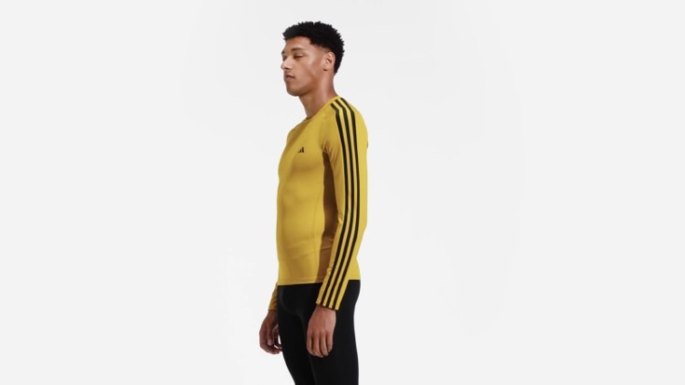 Camiseta De Manga Longa Com As Três Listras Verde-oliva Adidas Techfit