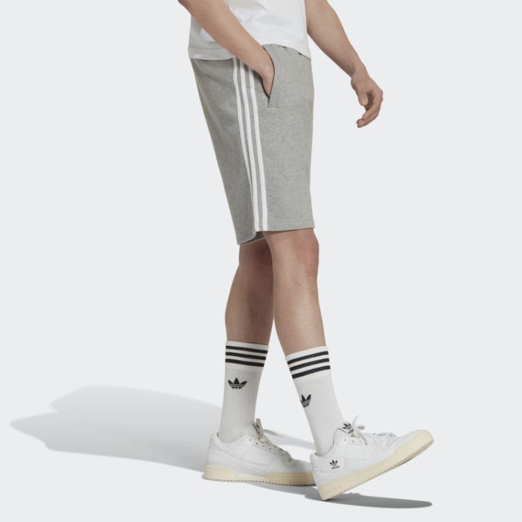 Short De Moletom Cinza Médio Com As Três Listras Adidas