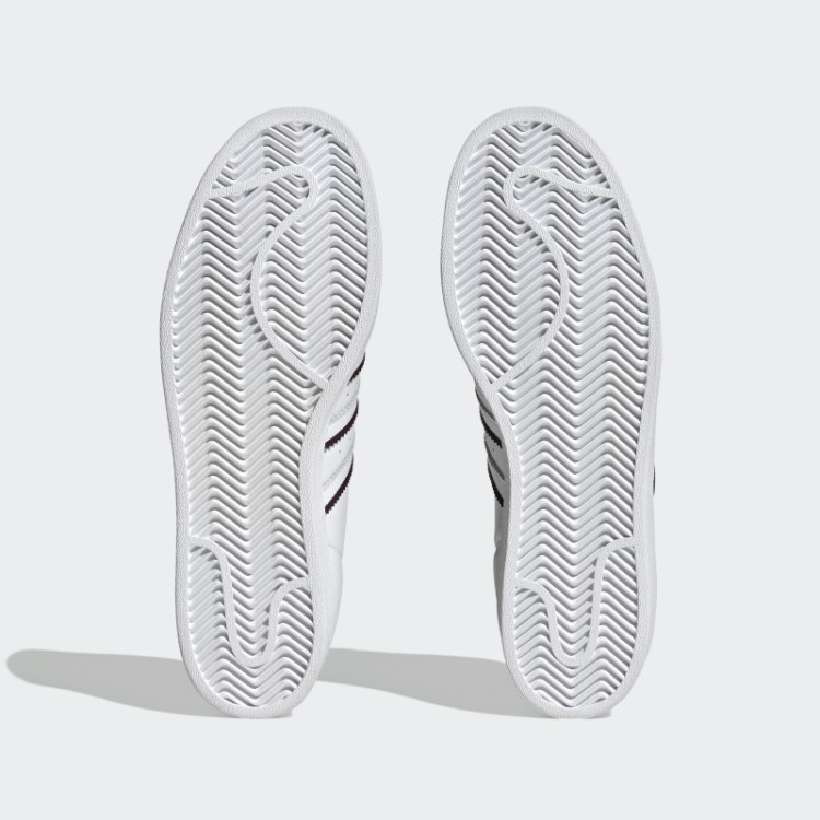 Tênis Adidas Superstar Marrom