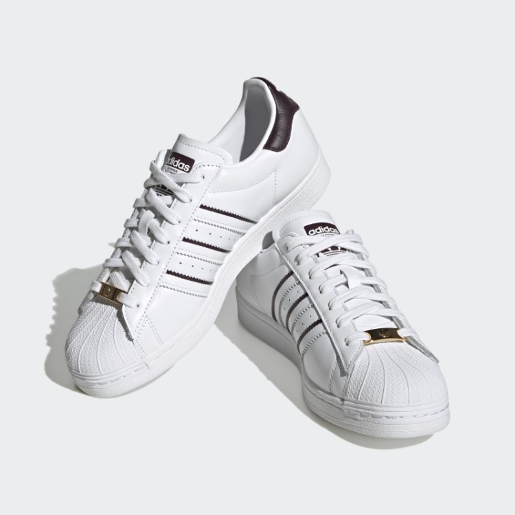 Tênis Adidas Superstar Marrom