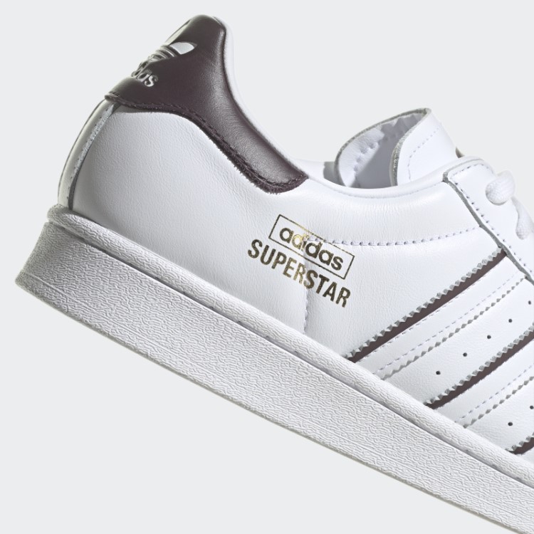 Tênis Adidas Superstar Marrom