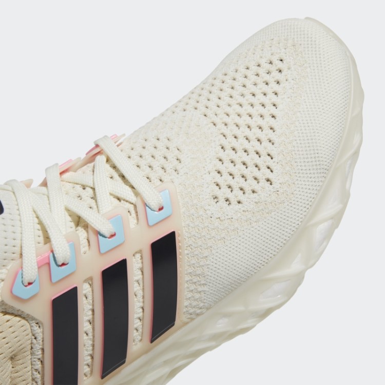 Tênis Branco Ultraboost Web Dna Running Sportswear Estilo De Vida Adidas