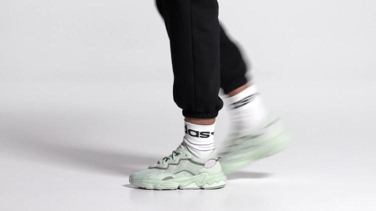 Tênis Verde Adidas Ozweego