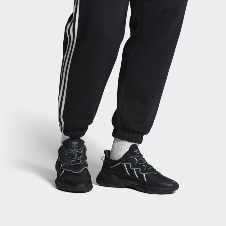 Sapatos Adidas Ozweego Prata
