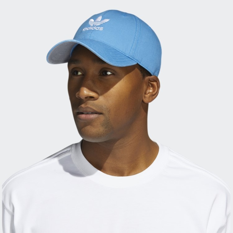 Boné Azul Adidas Com Amarração Na Parte De Trás