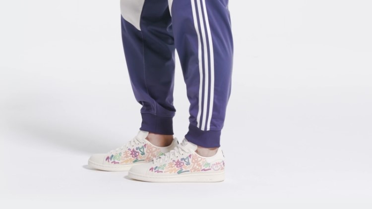 Sapato Branco Stan Smith Orgulho Adidas