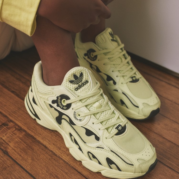 Tênis Adidas Astir Limão