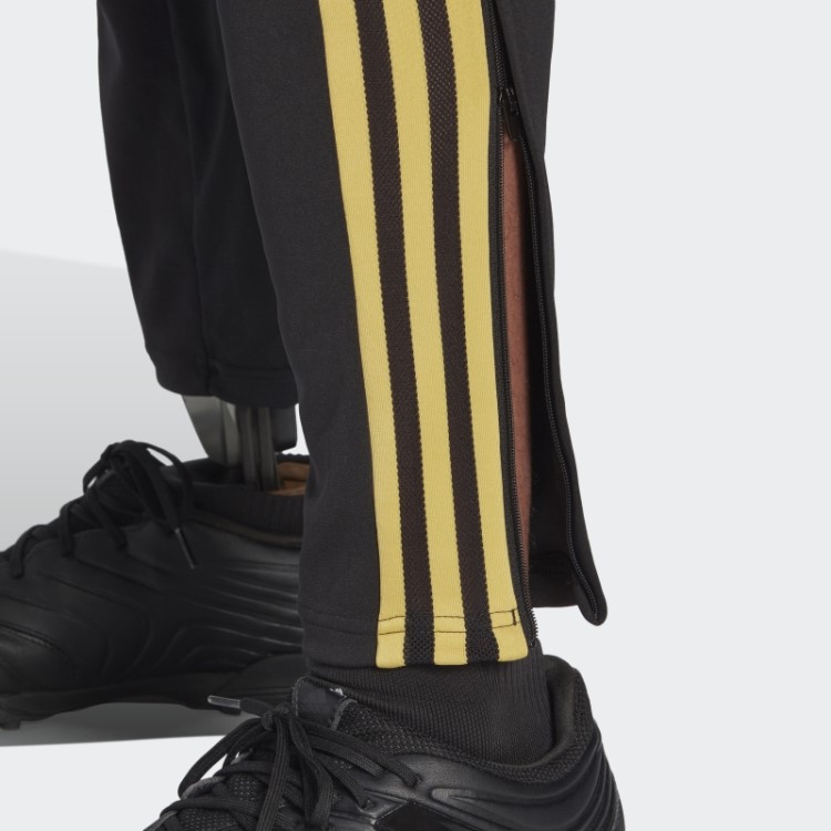 Adidas Juventus Juventus Condivo 22 Calção De Treino Preto