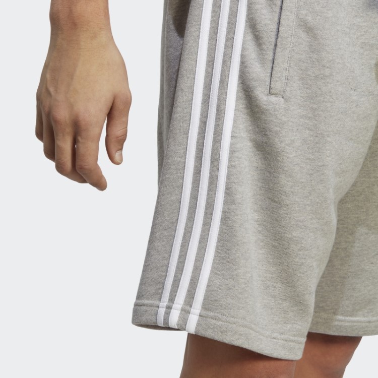 Bermuda De Moletom Cinza Médio Adicolor Classics Com As Três Listras Adidas