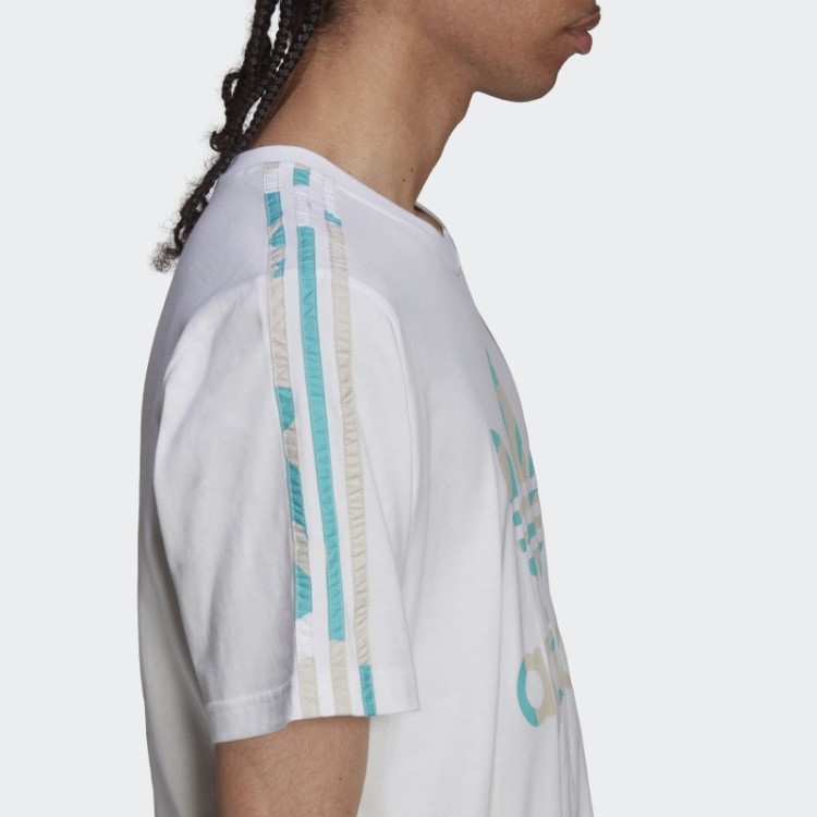 Camiseta Estampa Camuflada Branca Adidas