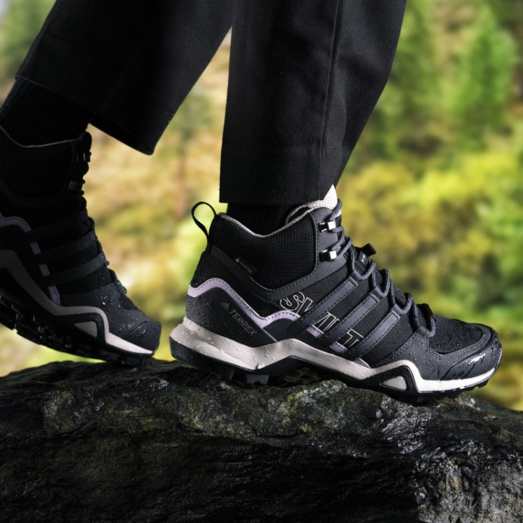 Tênis Preto Terrex Swift R2 Mid Gtx Adidas