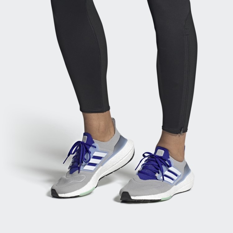 Tênis Adidas Ultraboost 22 Azul