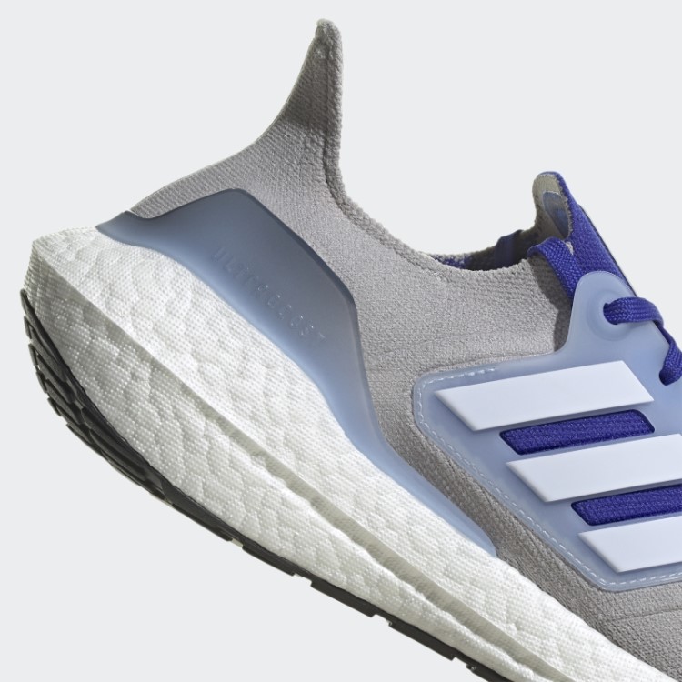 Tênis Adidas Ultraboost 22 Azul