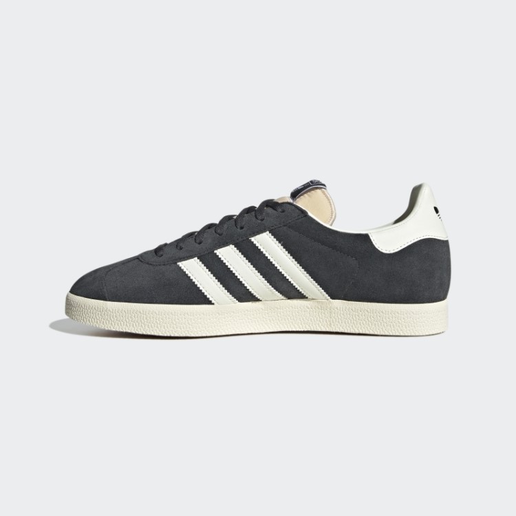 Sapatos De Gazela De Carbono Adidas