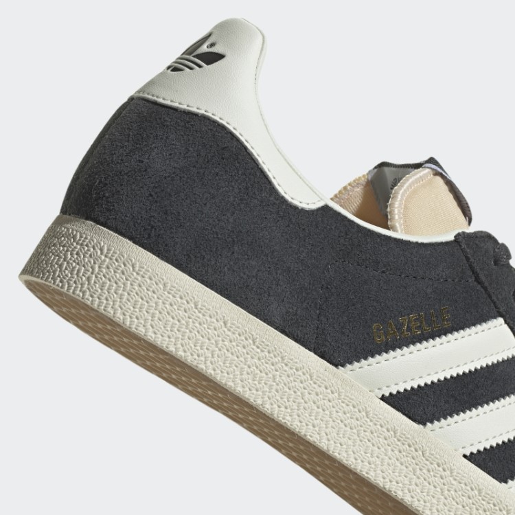 Sapatos De Gazela De Carbono Adidas