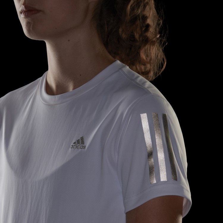 Possui A Camiseta Run Branca Adidas