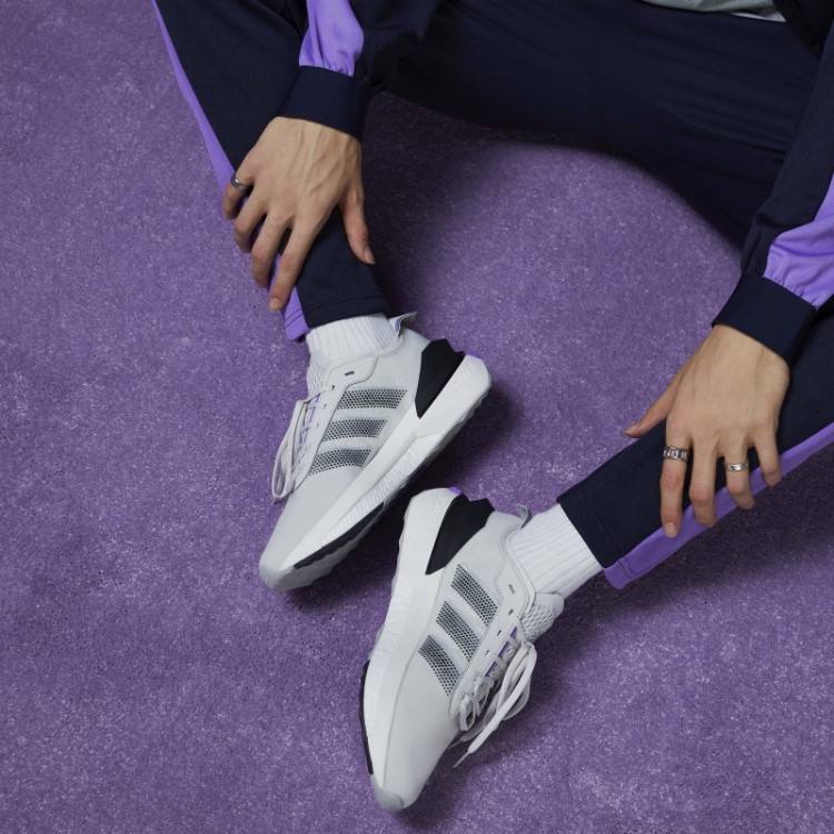 Tênis Avryn Cinza Adidas