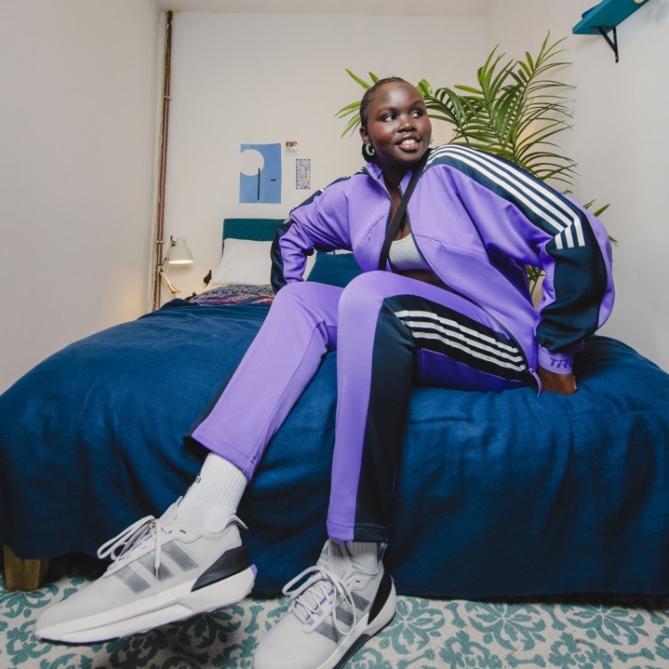 Tênis Avryn Cinza Adidas