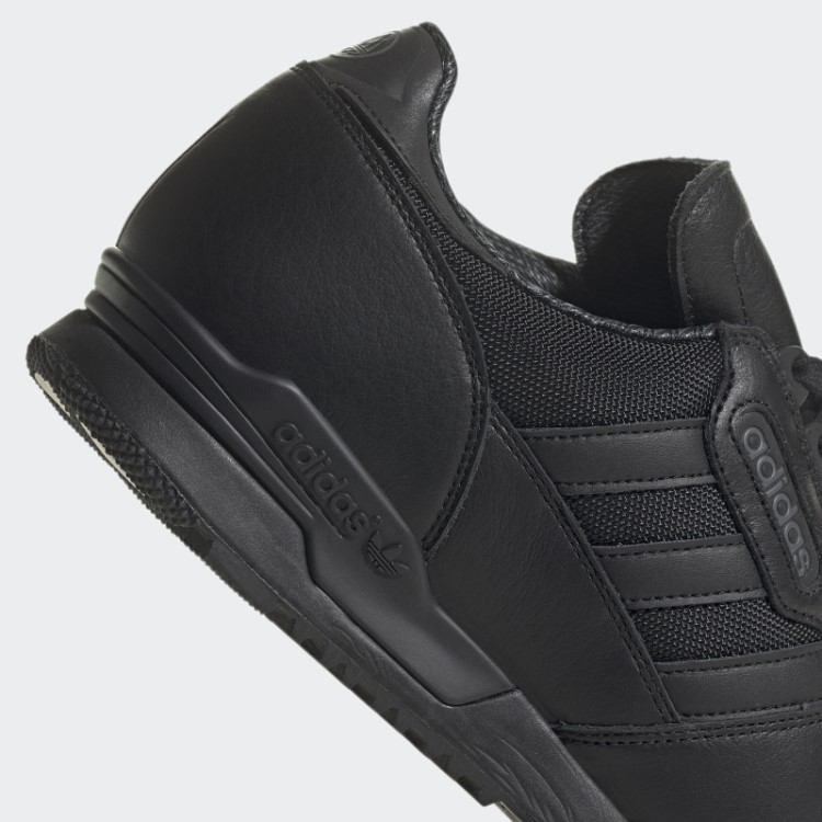 Preto Adidas Hartness Spzl