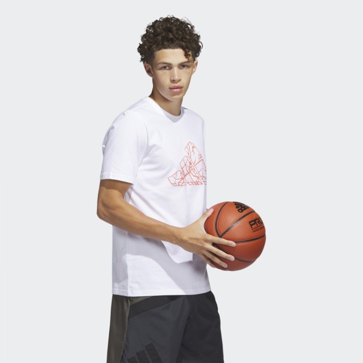 Camiseta Branca Com Estampa De Basquete Pass Rock Adidas