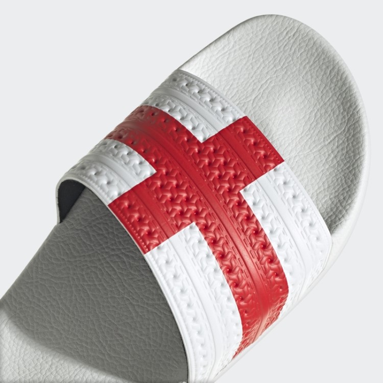Chinelos Vermelhos Adilette Adidas