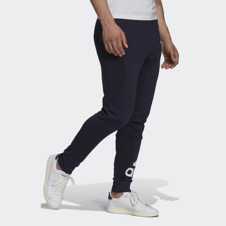 Calça De Logo Com Punho Afunilado De Lã Essencial Adidas