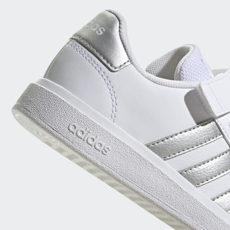 Sapatos Brancos De Renda Elástica E Top Strap Adidas