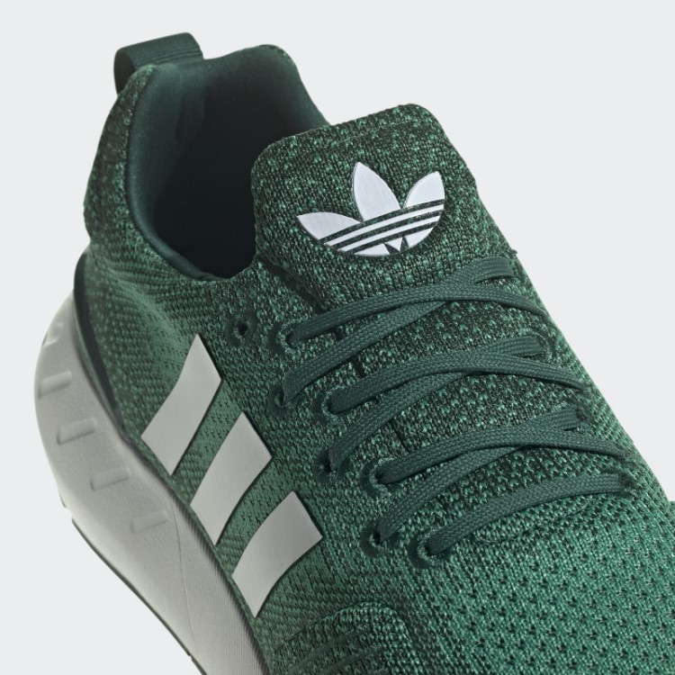 Tênis Adidas Verde Swift Run 22