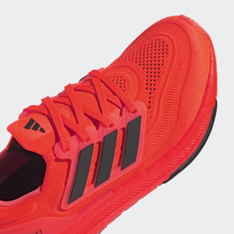 Tênis De Corrida Vermelho Ultraboost Light Adidas