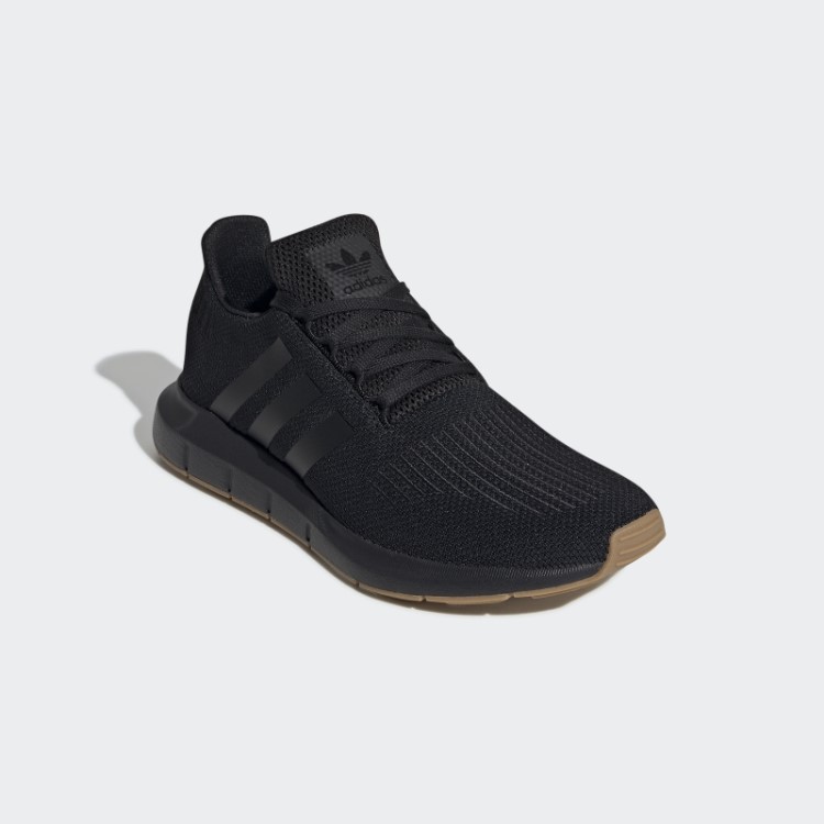 Tênis De Corrida Adidas Swift Moda Chiclete