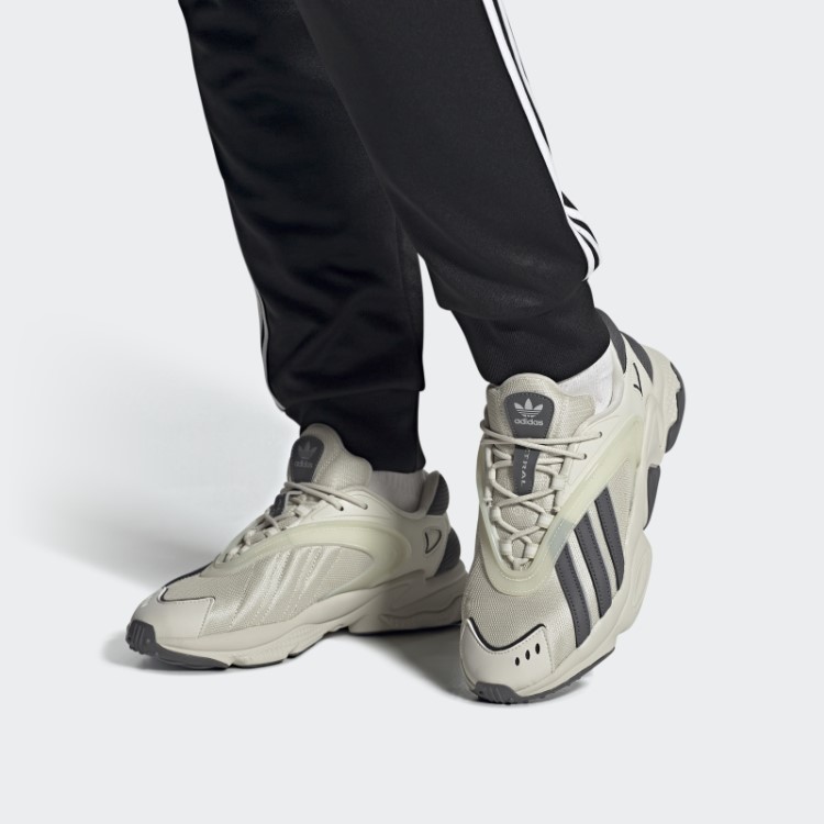 Tênis Adidas Oztral Alumínio