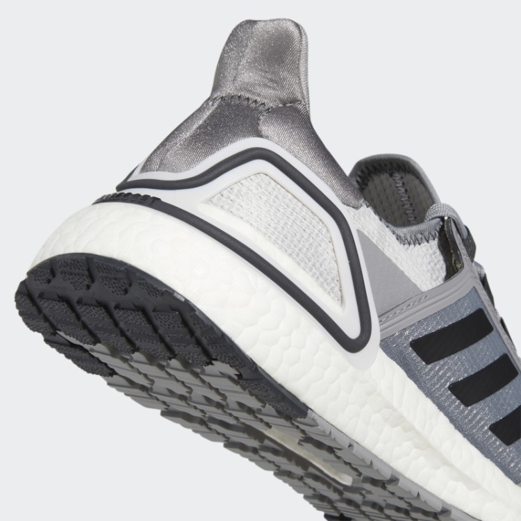 Tênis De Trilha Ao Ar Livre Ultraboost Dna City Xplorer Cinza Adidas