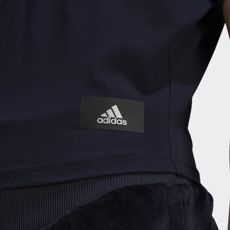 Camiseta Solta Adidas Ink Holidayz