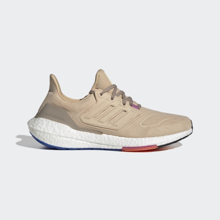 Tênis Adidas Ultraboost 22 Bege
